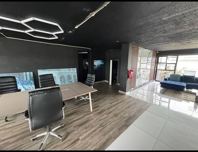 1,349M² WAREHOUSE TO LET IN WYNBERG